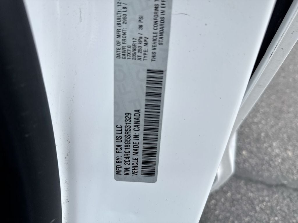 2025 Chrysler Pacifica Select