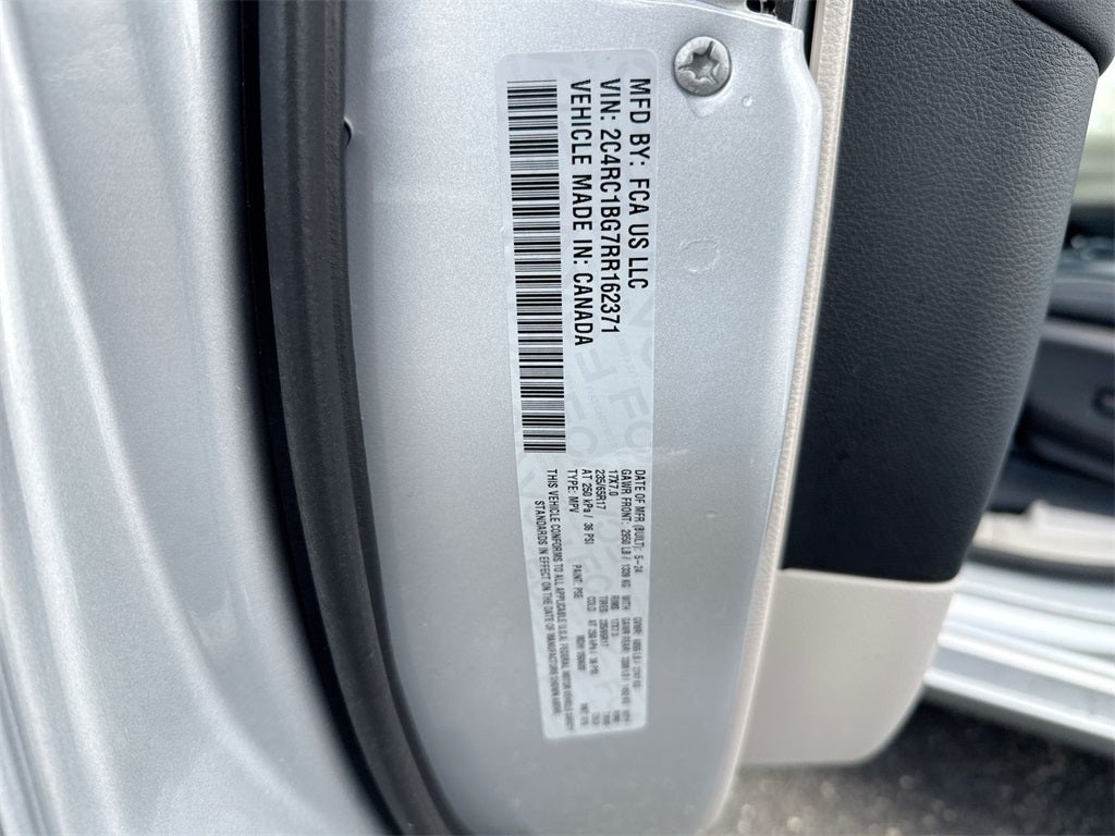 2024 Chrysler Pacifica Touring L