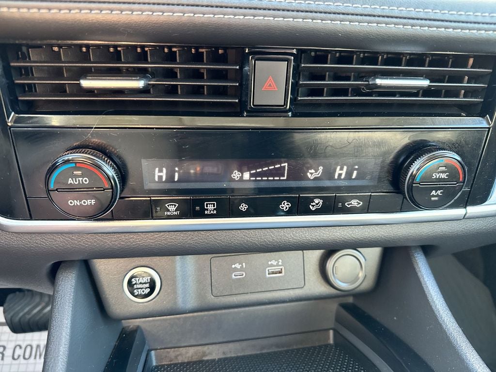 2022 Nissan Rogue SV