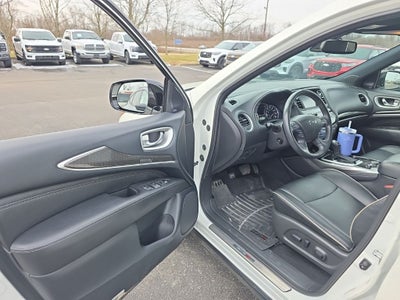 2020 INFINITI QX60 LUXE