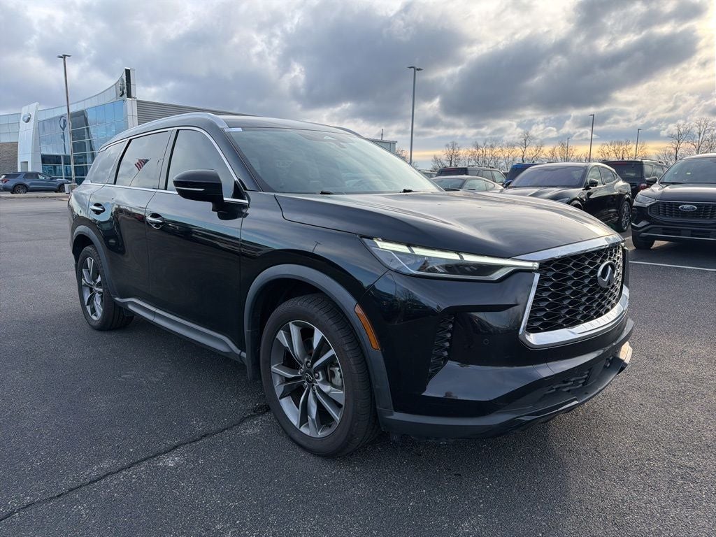 2023 INFINITI QX60 LUXE