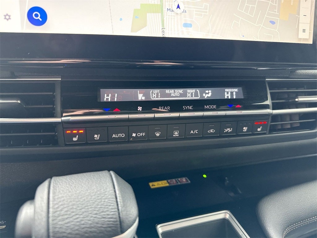 2025 Toyota Sienna Platinum