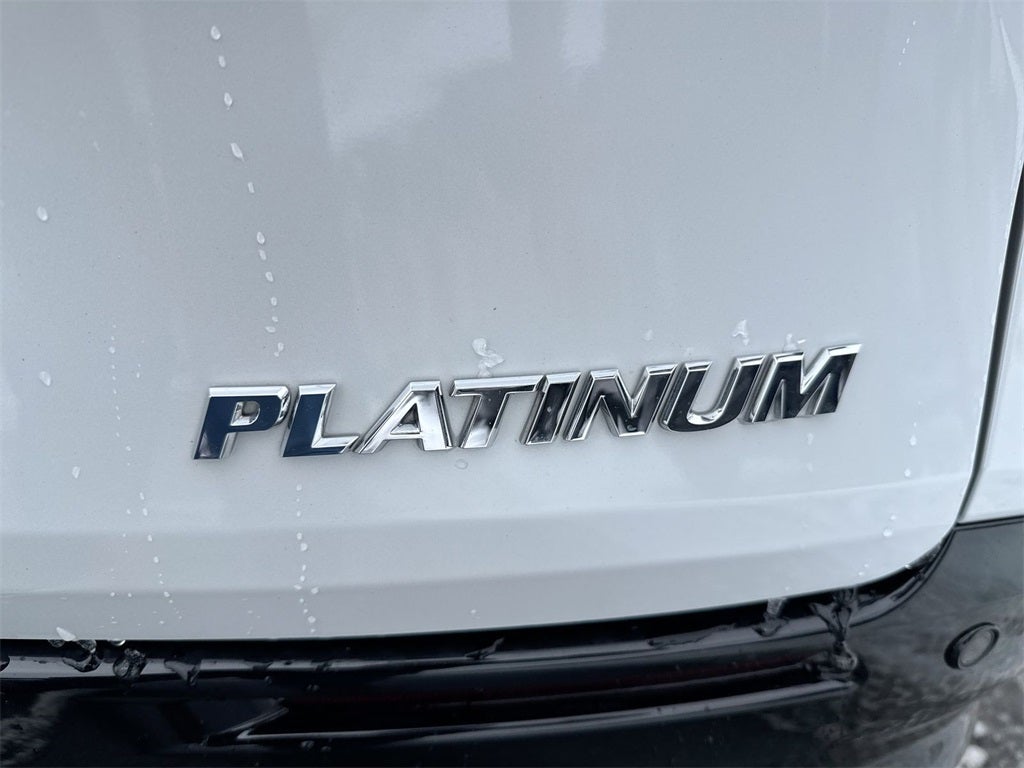 2025 Toyota Sienna Platinum