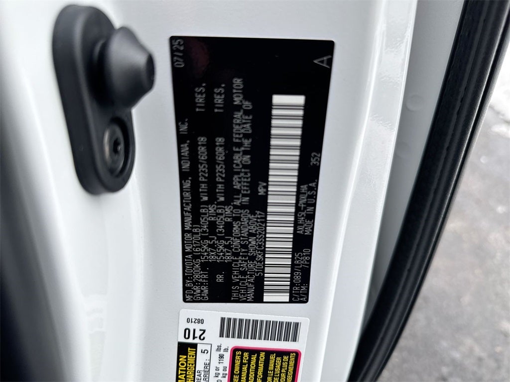 2025 Toyota Sienna Platinum