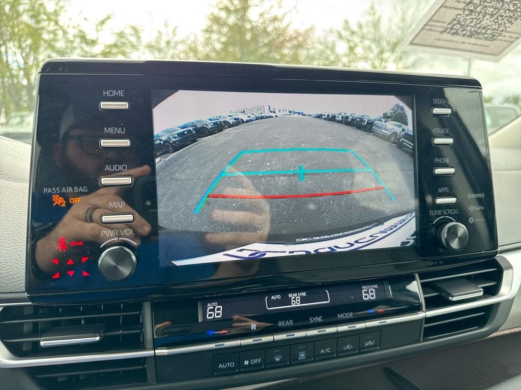 2024 Toyota Sienna LE