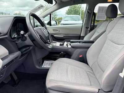 2024 Toyota Sienna LE