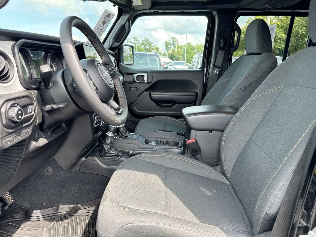 2024 Jeep Gladiator Sport S