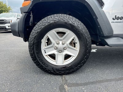 2020 Jeep Gladiator Sport