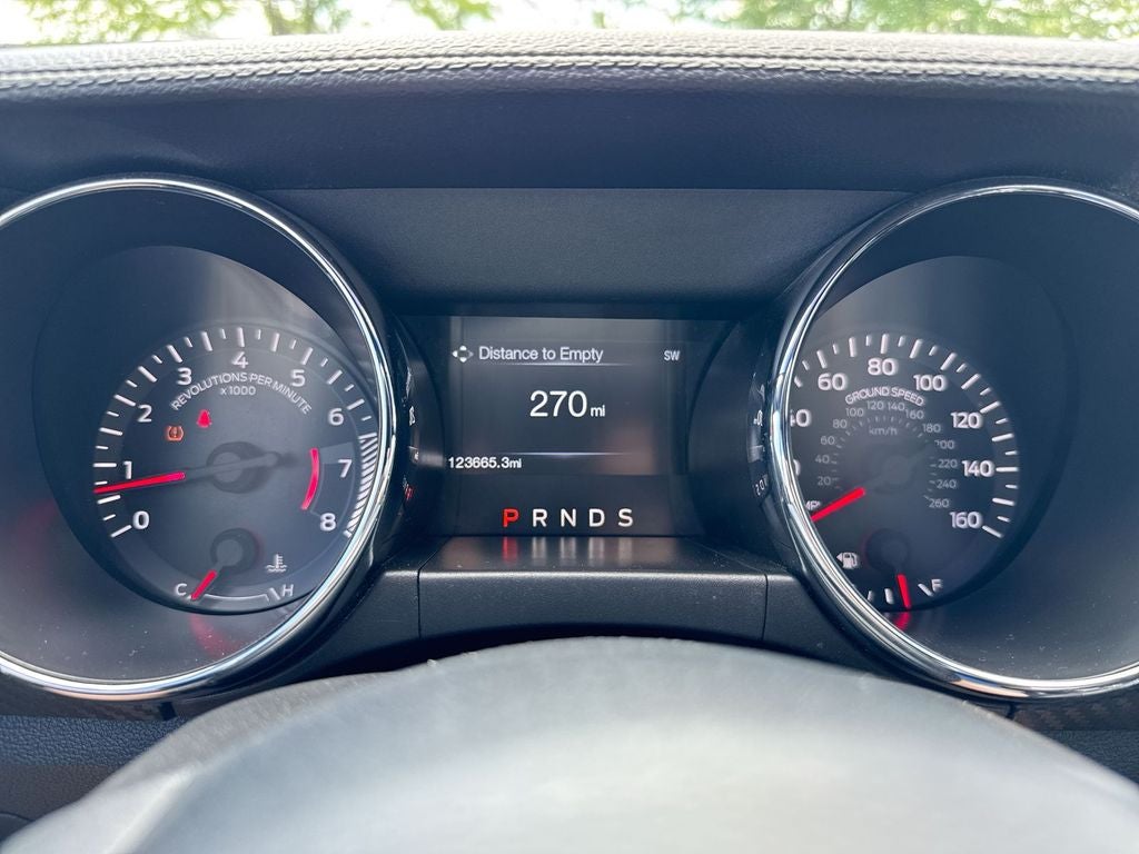 2016 Ford Mustang V6