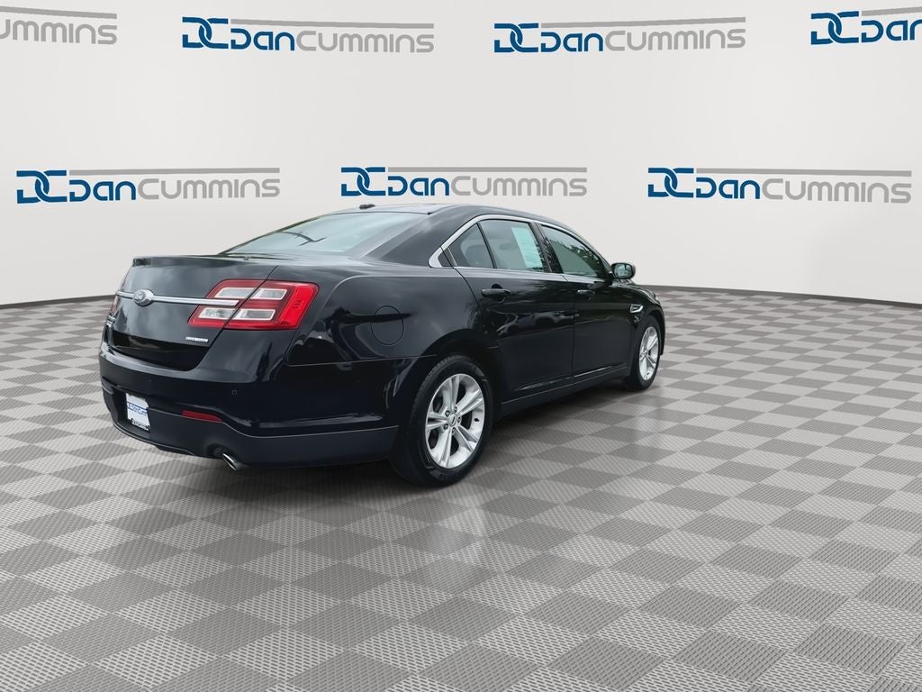 2016 Ford Taurus SE