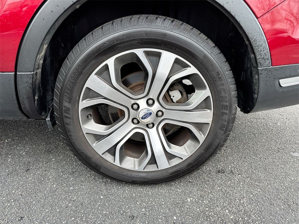 2019 Ford Explorer Platinum