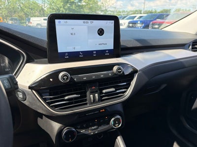 2022 Ford Escape Hybrid SE