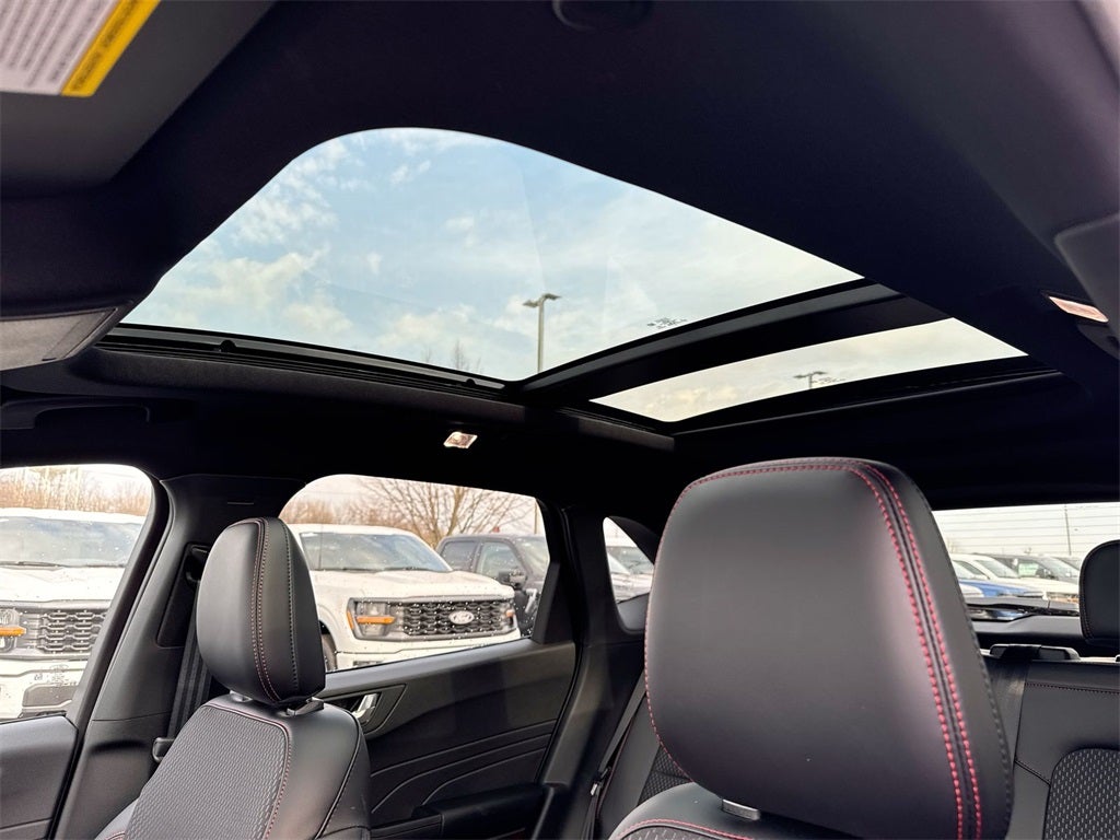 2025 Ford Escape ST-Line Select