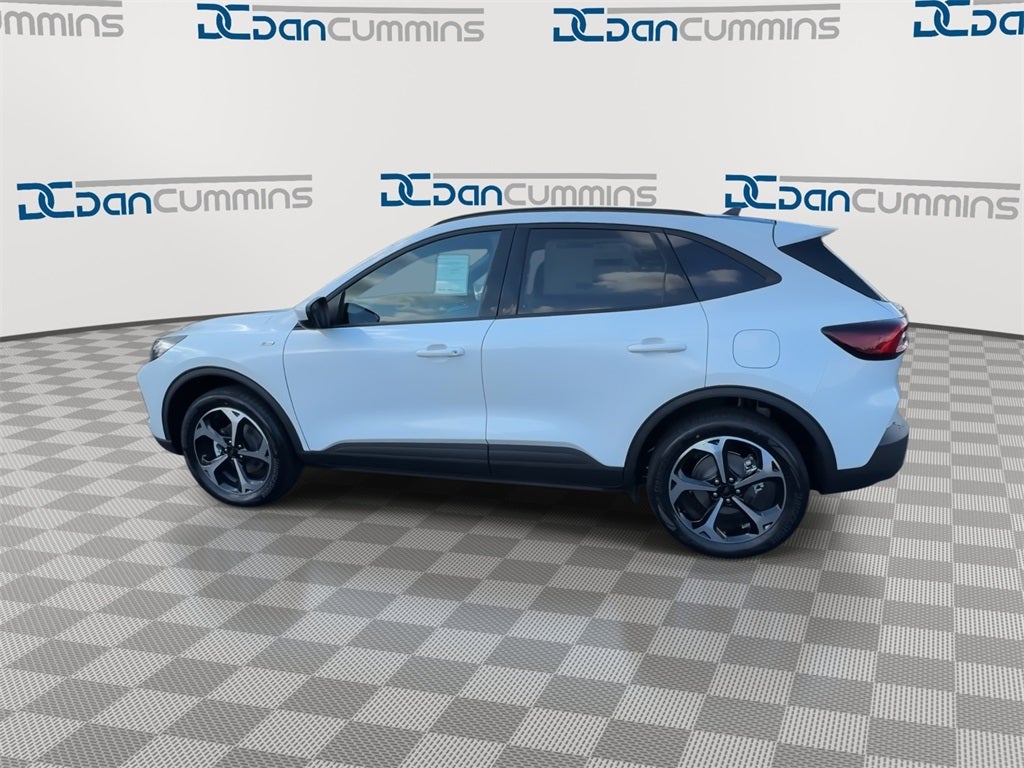 2026 Ford Escape Hybrid ST-Line Select