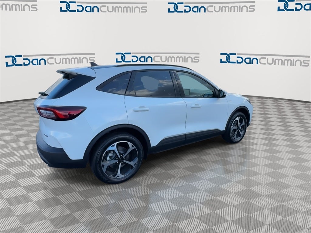 2026 Ford Escape Hybrid ST-Line Select