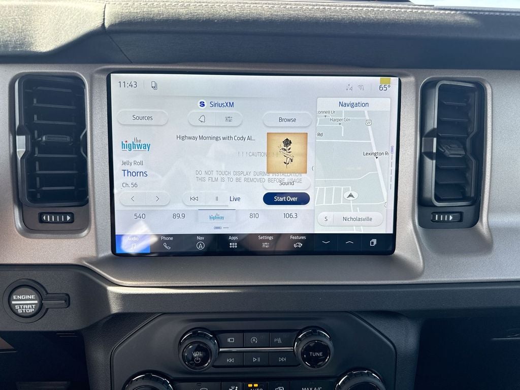 2026 Ford Bronco Outer Banks