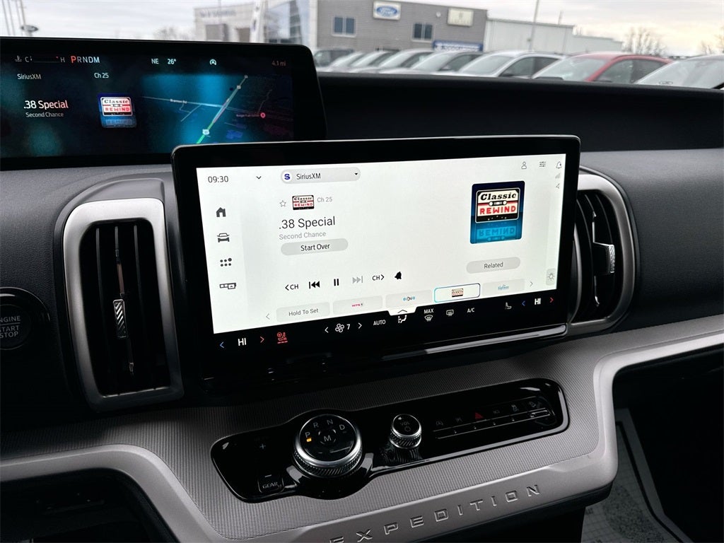 2026 Ford Expedition Active