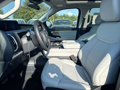 2027 Ford Expedition Platinum
