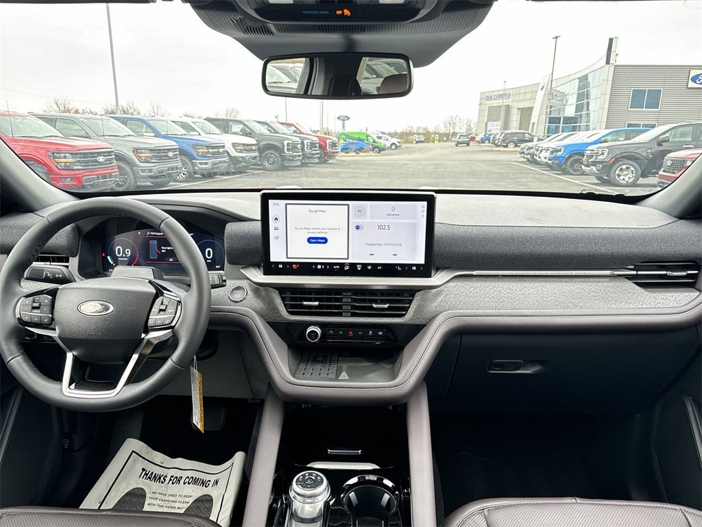 2025 Ford Explorer Platinum