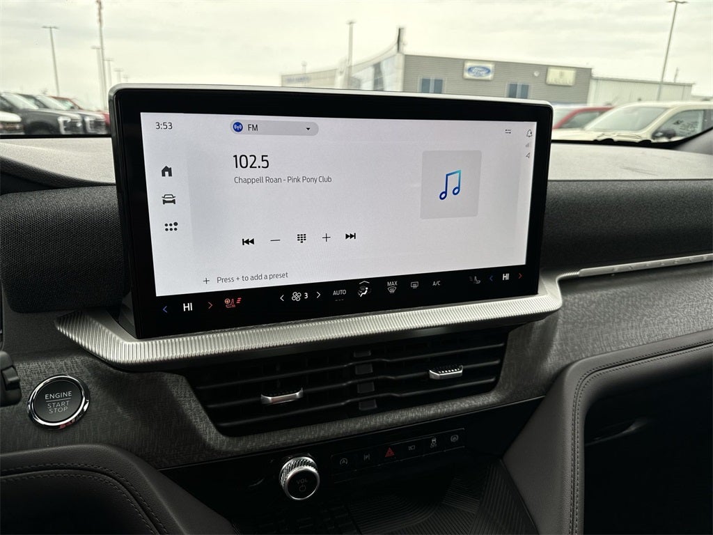 2025 Ford Explorer Platinum