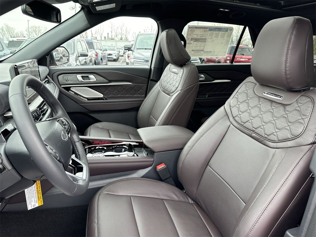 2025 Ford Explorer Platinum