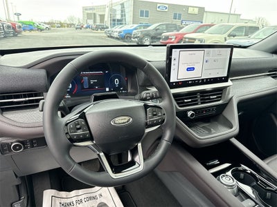 2025 Ford Explorer Platinum