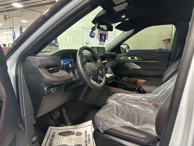 2025 Ford Explorer Platinum