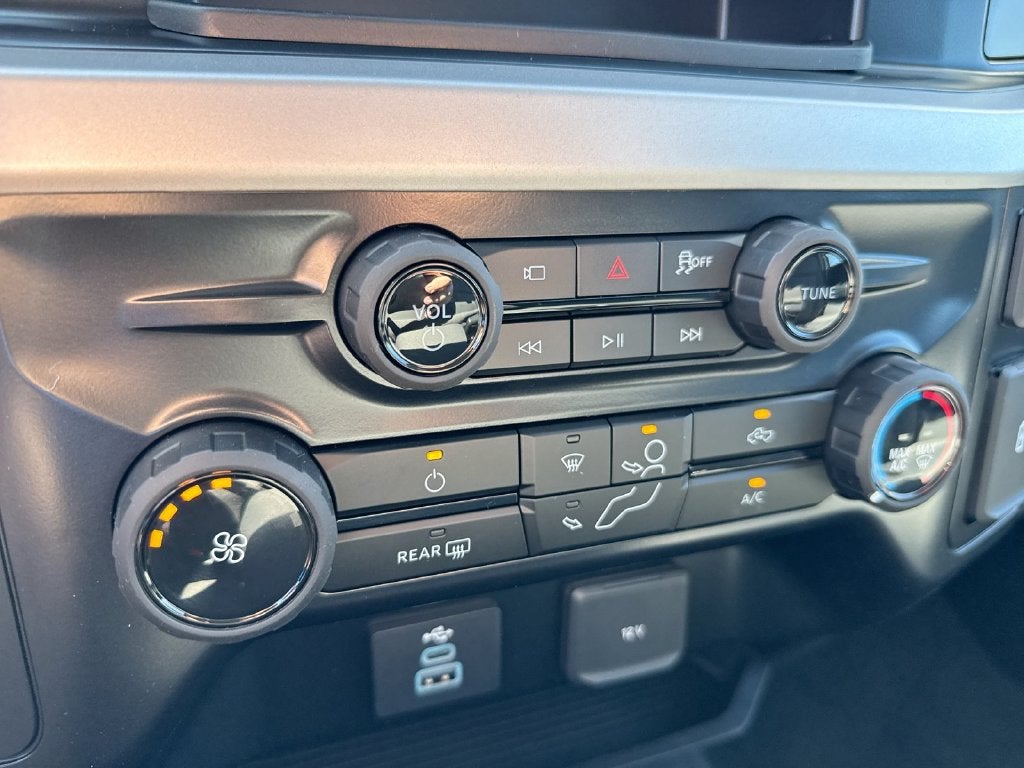 2027 Ford F-350SD XL