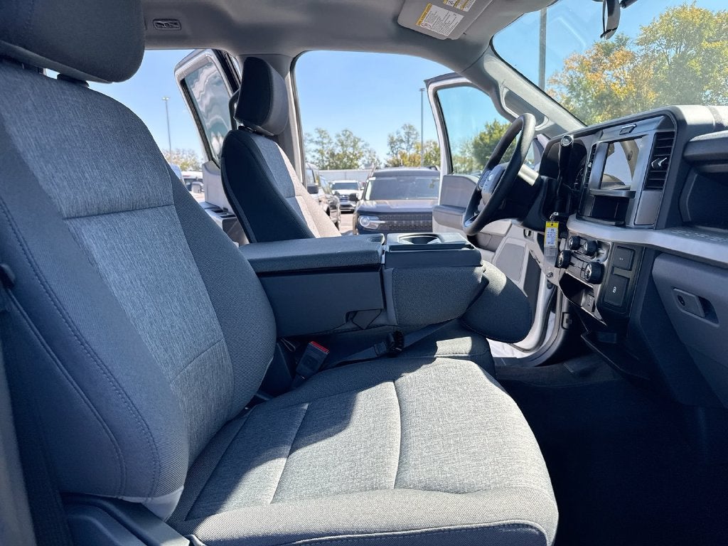 2027 Ford F-350SD XL
