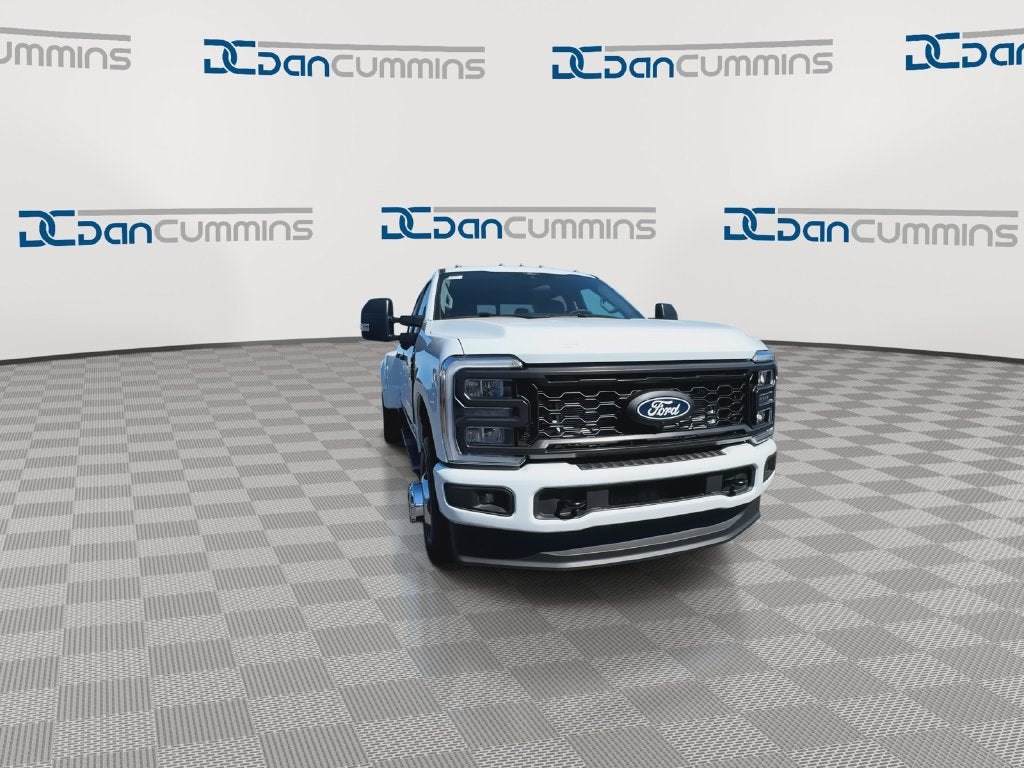 2027 Ford F-350SD XL