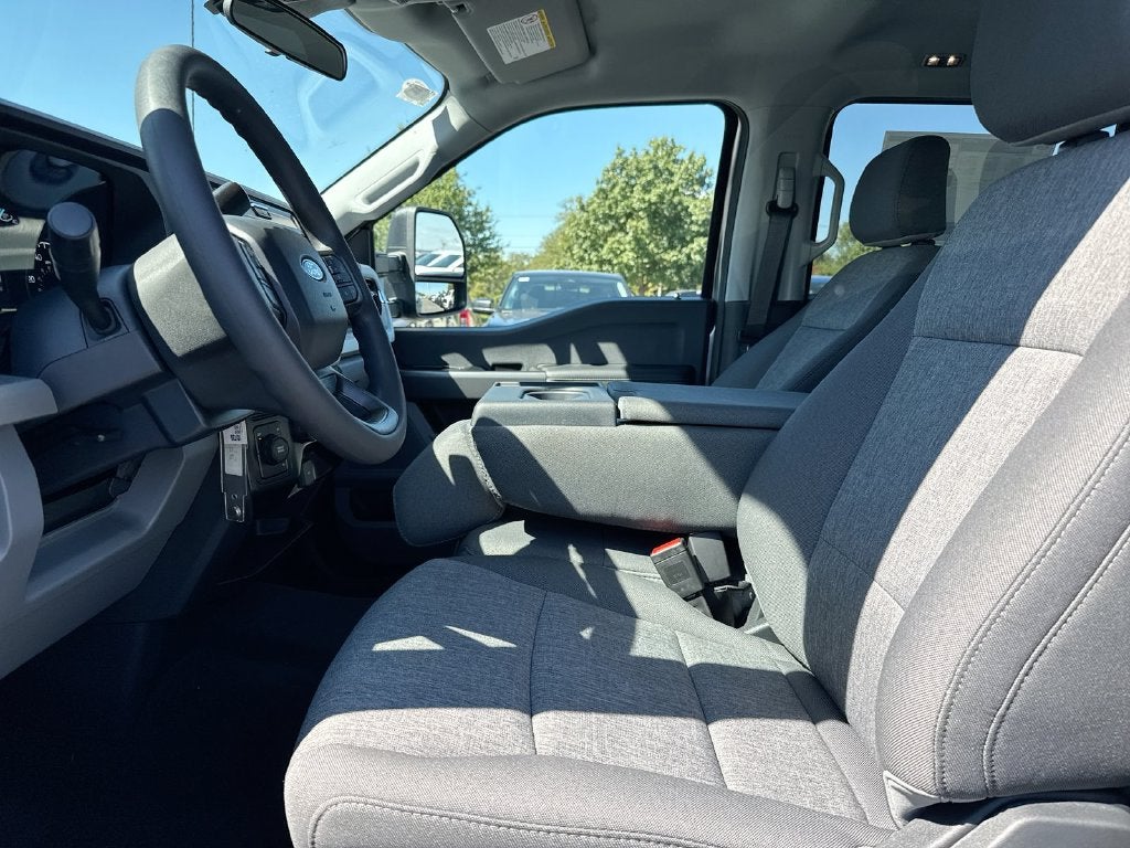 2027 Ford F-350SD XL