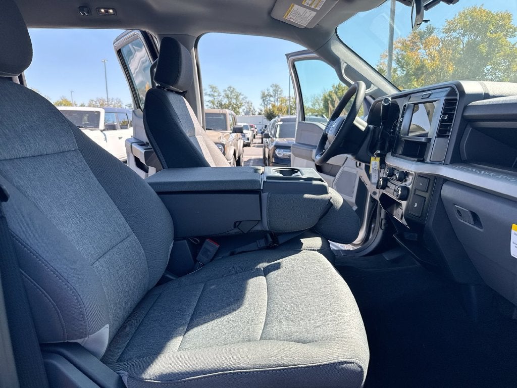 2027 Ford F-350SD XL