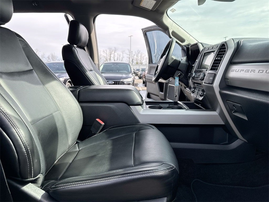 2017 Ford F-350SD Lariat