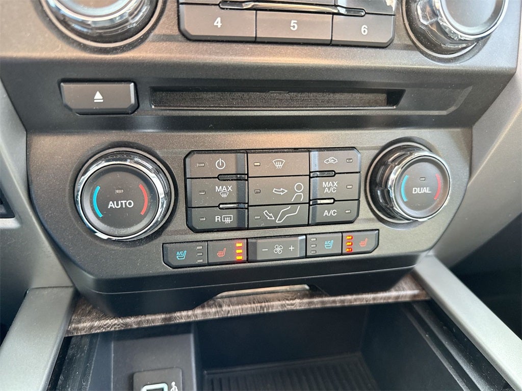 2017 Ford F-350SD Lariat