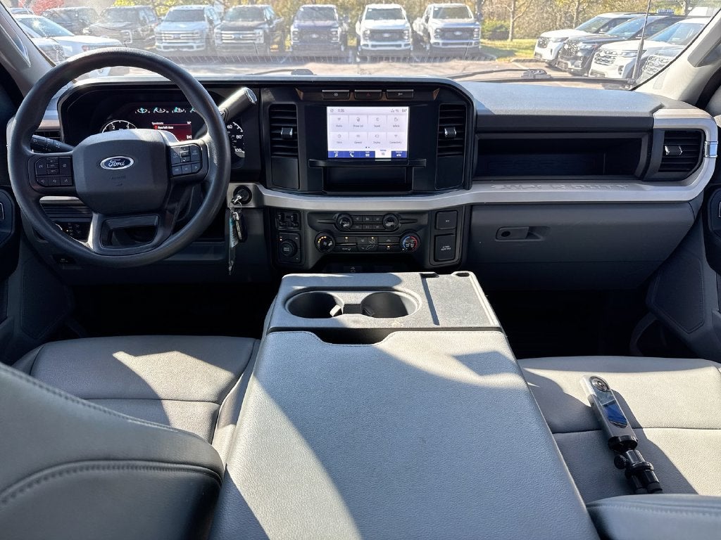 2023 Ford F-450SD XL