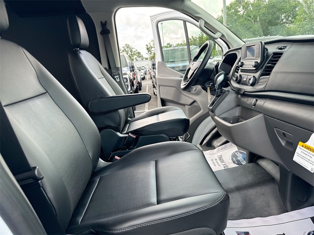 2025 Ford Transit-150 Base