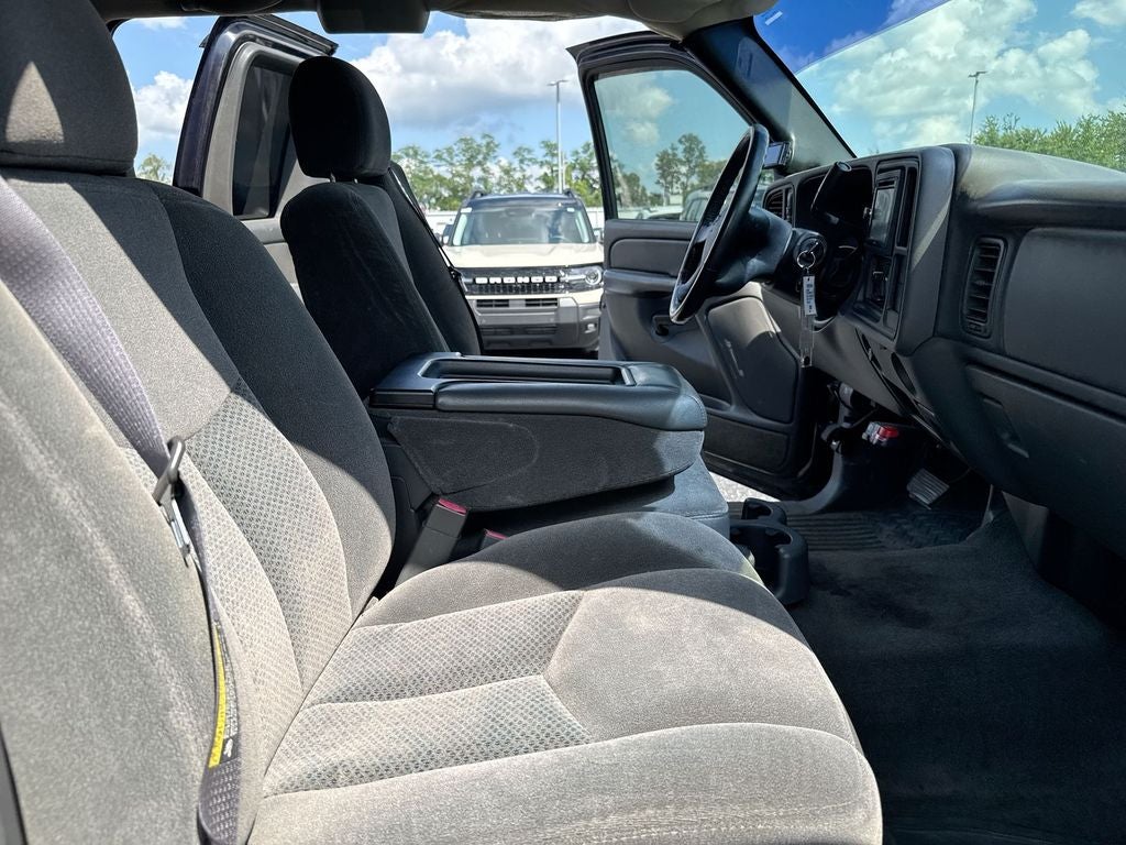 2005 Chevrolet Silverado 2500HD LS