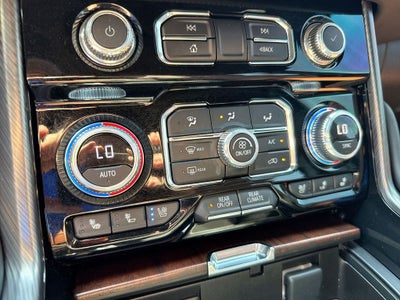 2023 GMC Yukon Denali Ultimate