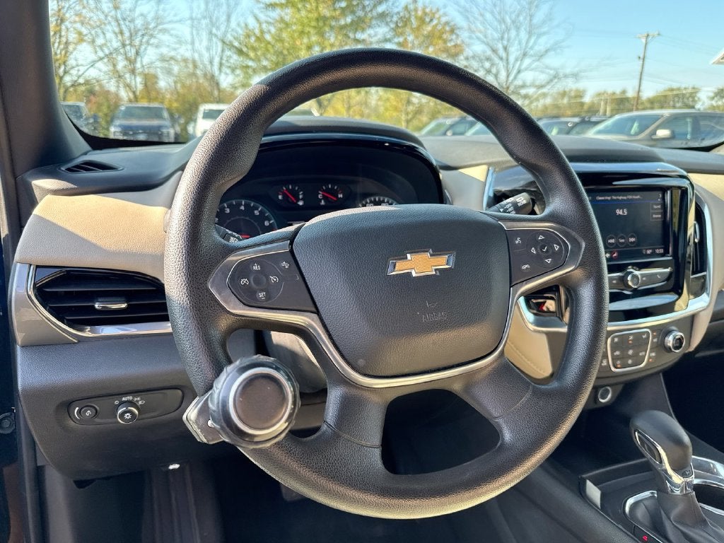 2023 Chevrolet Traverse LS