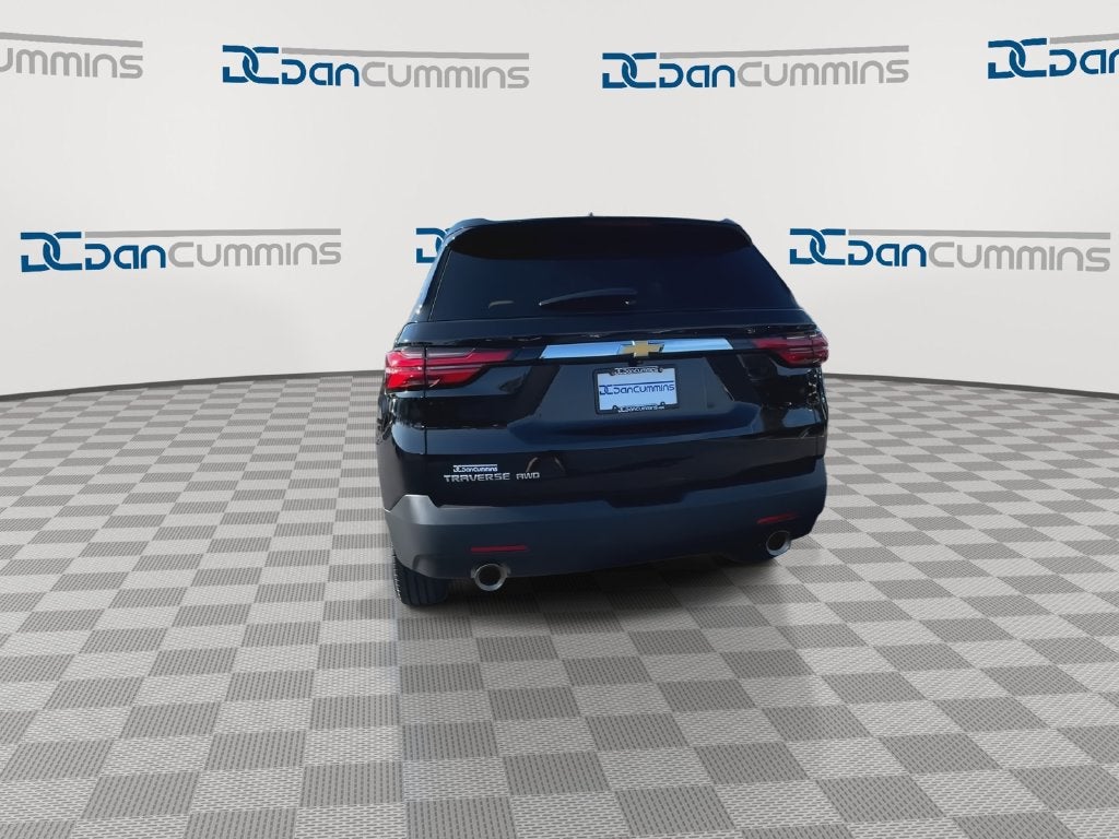 2023 Chevrolet Traverse LS