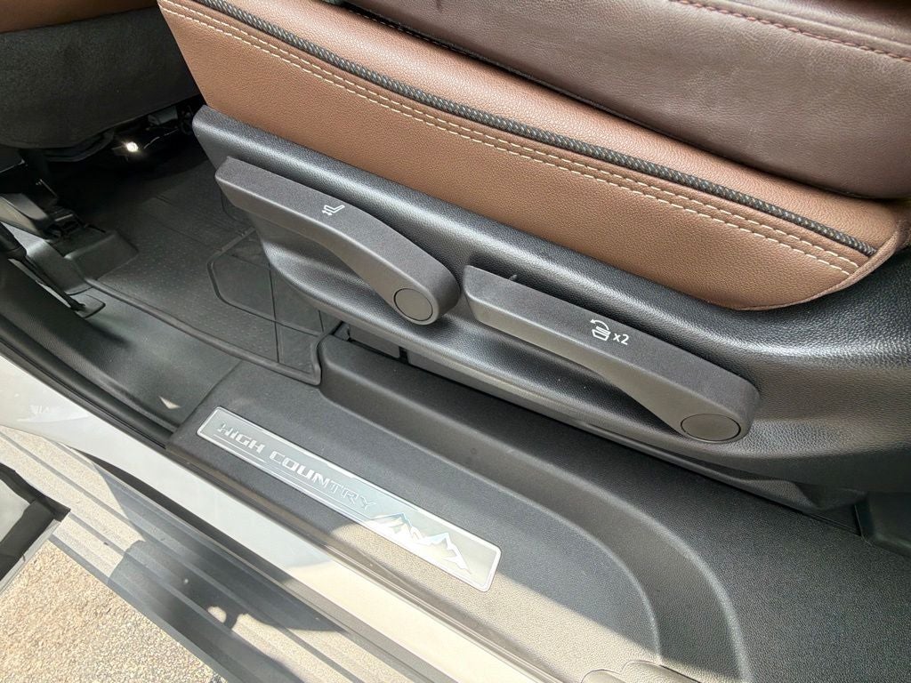 2025 Chevrolet Suburban High Country