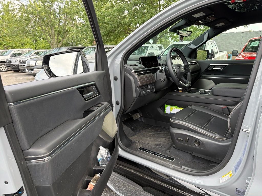 2024 GMC Sierra EV Denali Edition 1