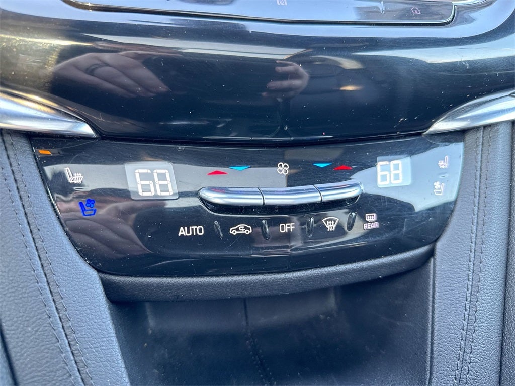 2021 Cadillac XT6 Premium Luxury