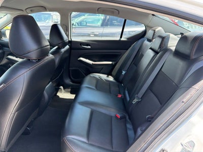 2022 Nissan Altima 2.5 SR