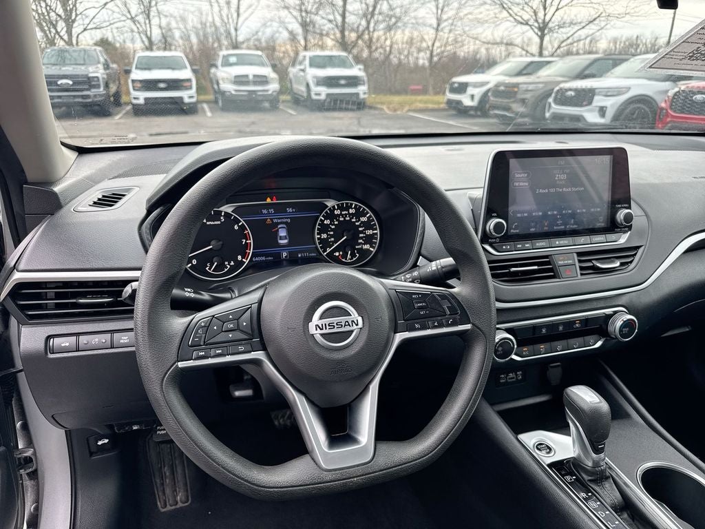 2022 Nissan Altima 2.5 SV