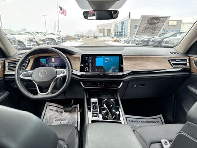 2024 Volkswagen Atlas 2.0T SE w/Technology