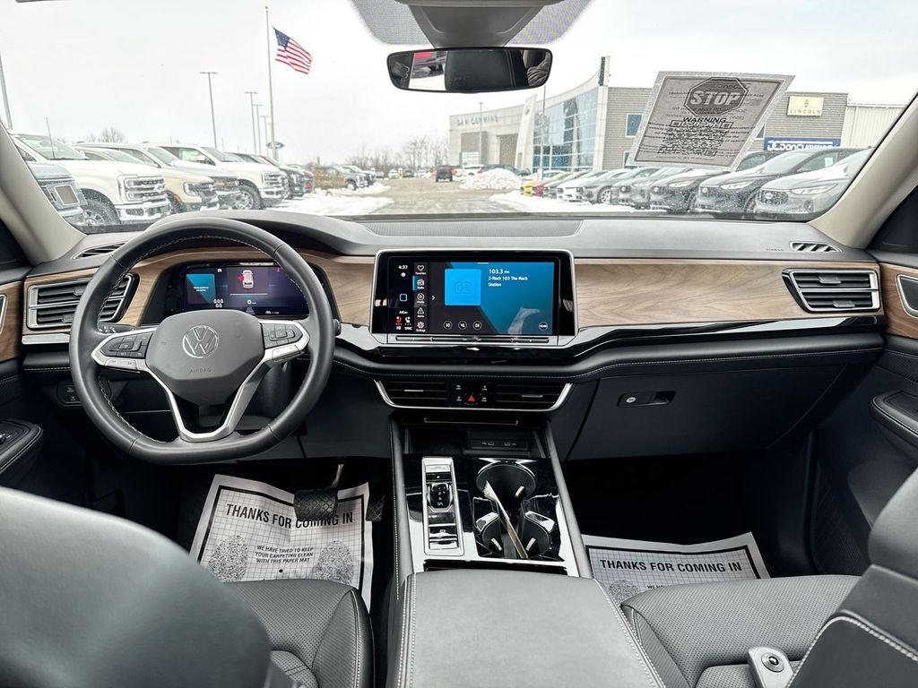 2024 Volkswagen Atlas 2.0T SE w/Technology