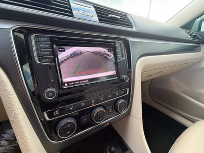2018 Volkswagen Passat Base