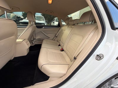 2018 Volkswagen Passat Base