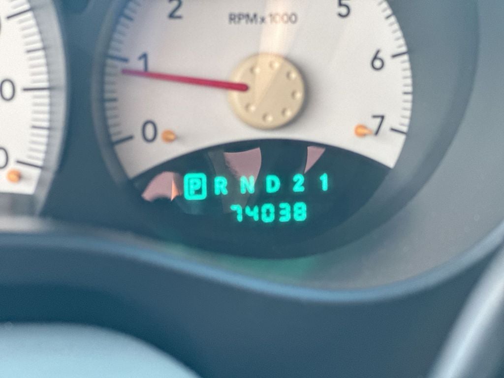 2007 Mitsubishi Raider LS